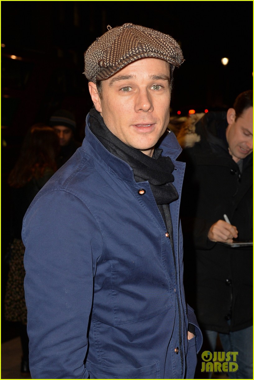 kit harington jamie campbell bower have theatre night at the maids 22