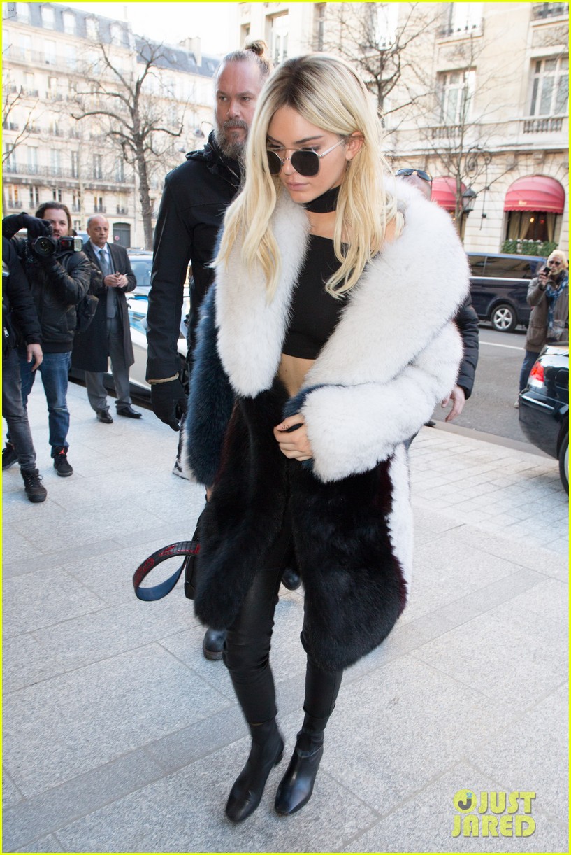 Kendall Jenner Looks Totally Different With Blond Hair! | Photo 936915 ...