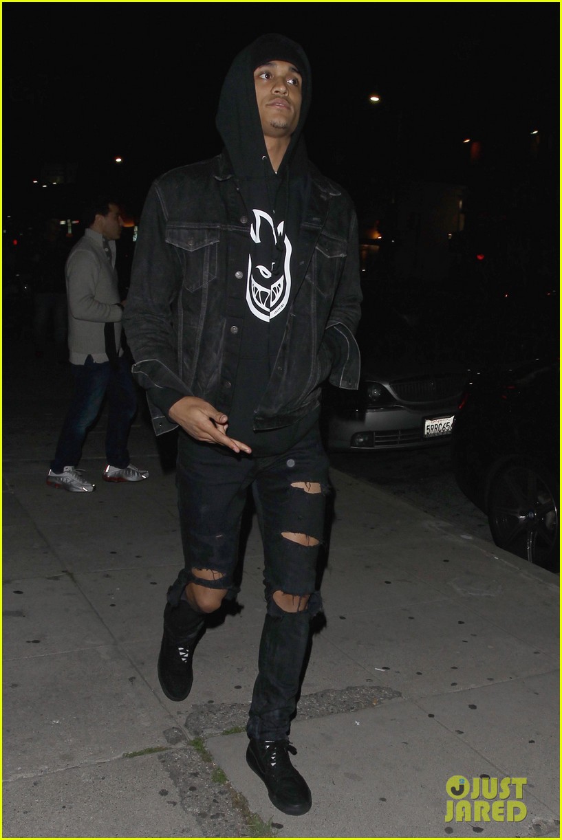 Full Sized Photo of kendall jenner jordan clarkson nice guy 11