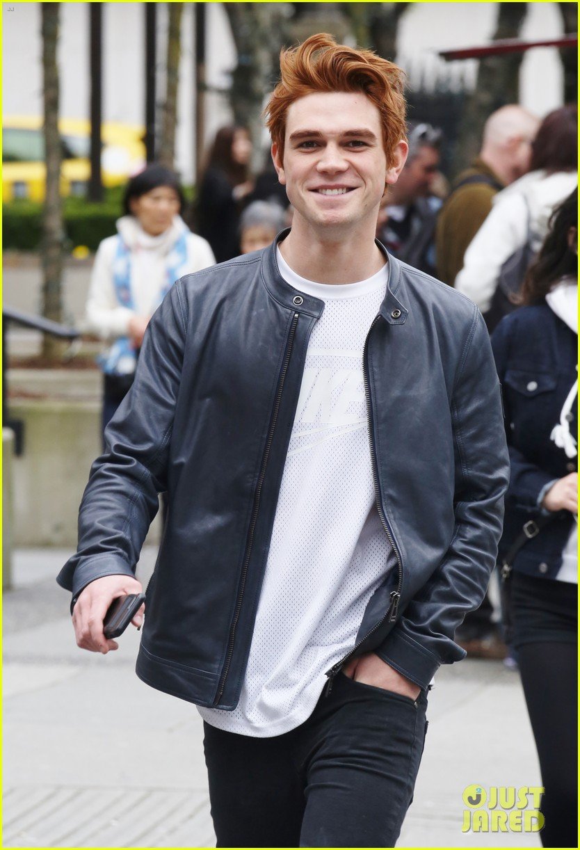 KJ Apa Shows Off Red Archie Hair in Vancouver! Photo 945352 Photo