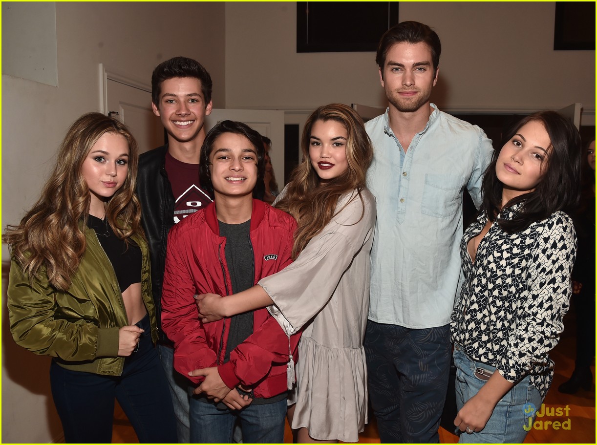 Kelli Berglund, Bradley Steven Perry & Paris Berelc Celebrate 'Lab Rats