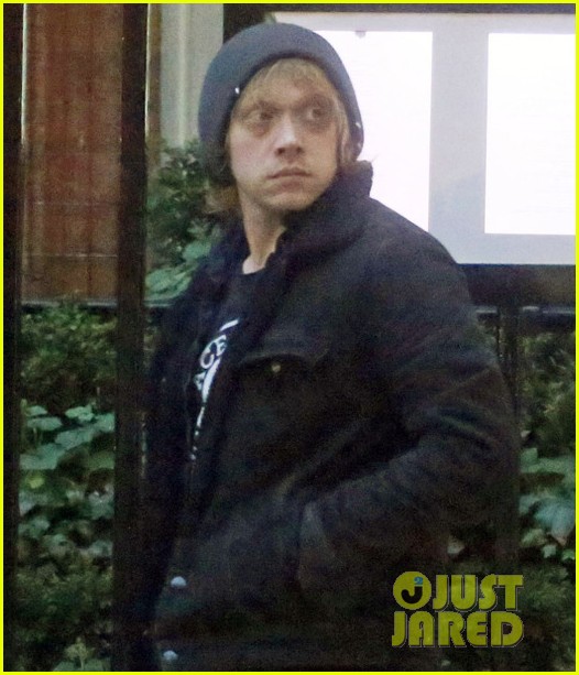 Rupert Grint Hangs With Georgia Groome In London | Photo 945476 - Photo ...