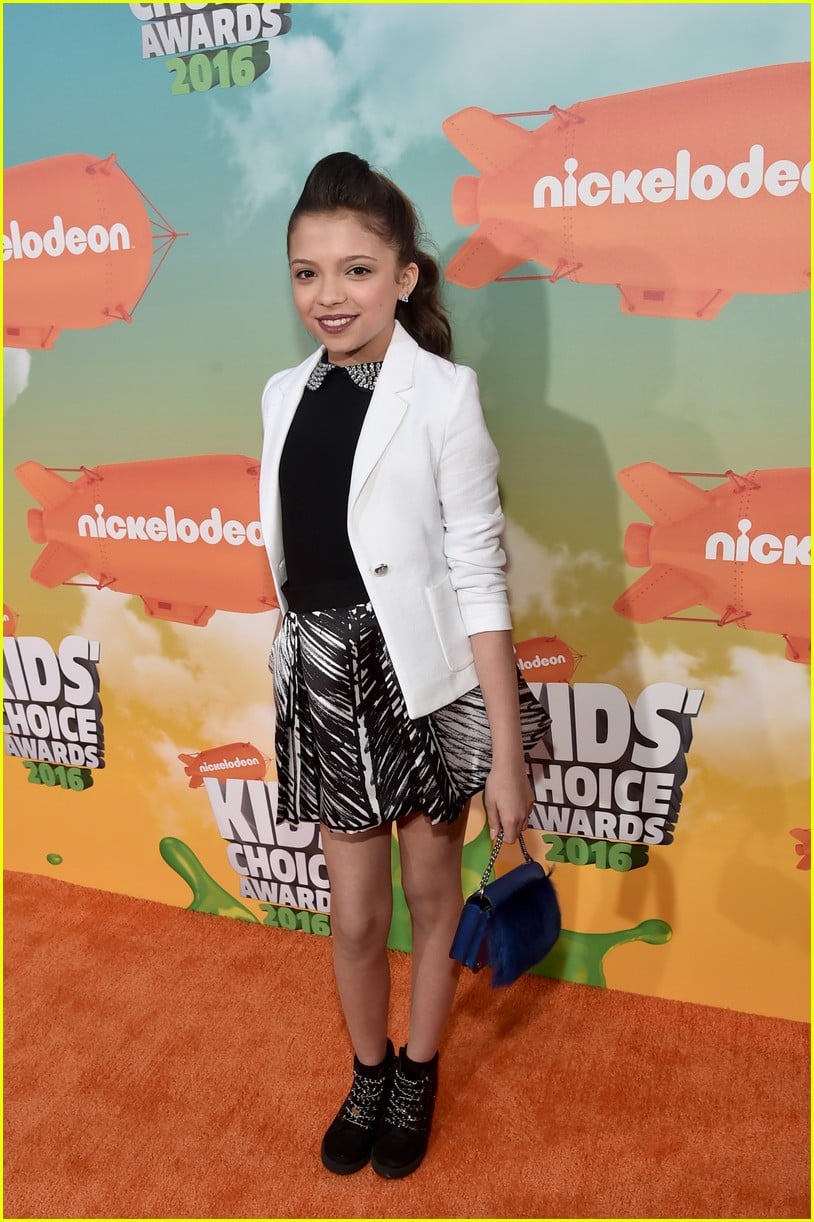 'Game Shakers' Cast Tackles a Real Life Video Game at Kids Choice