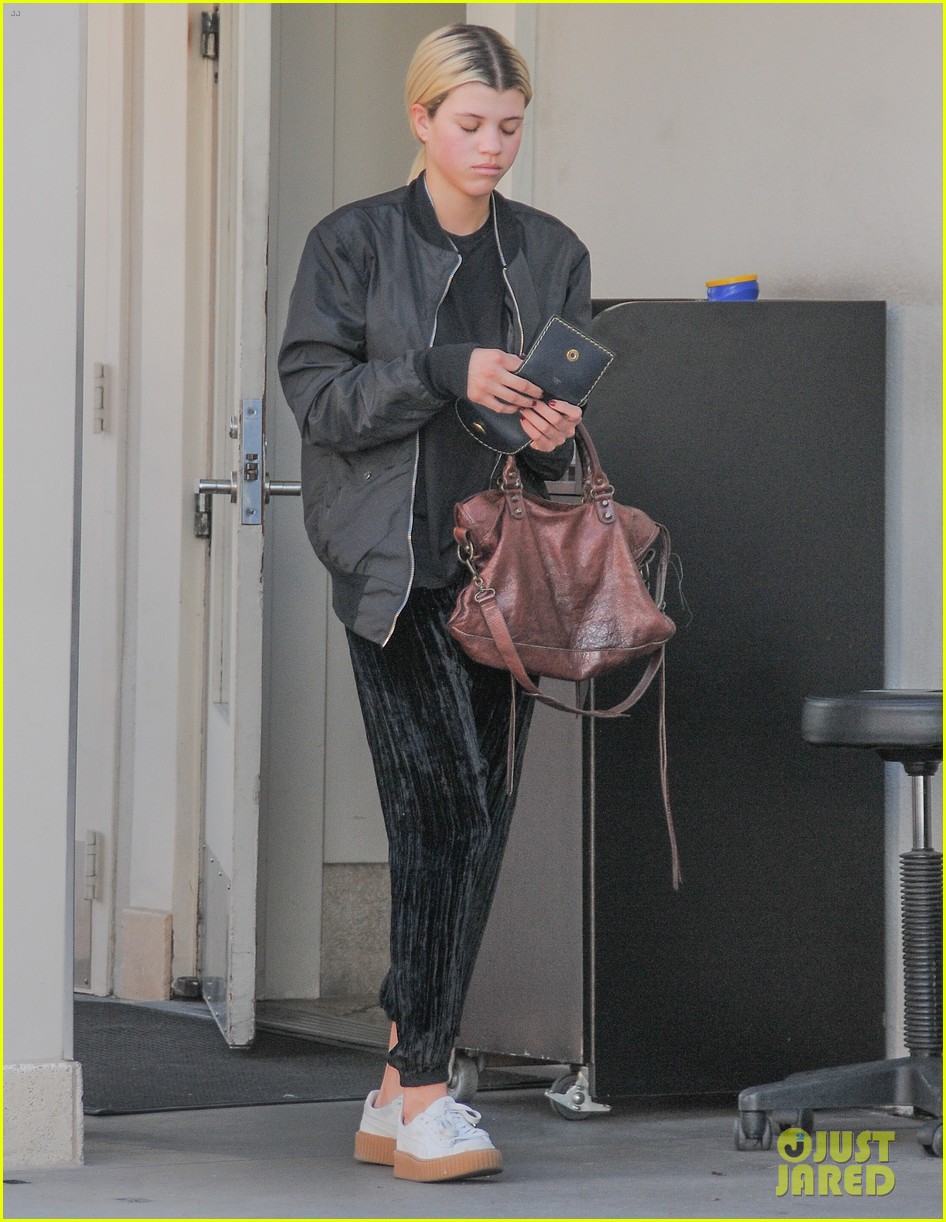 Sofia Richie Spends Her Weekend at the Pool! | Photo 942001 - Photo