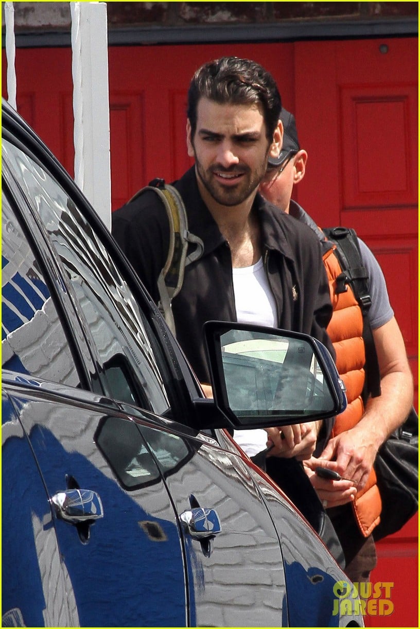 Full Sized Photo of witney carson artem chigvintsev dwts rehearsals 07