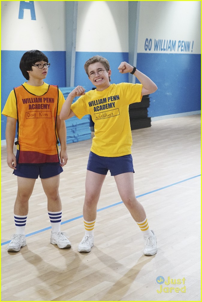 Adam Brings Dungeons & Dragons Into A Basketball Game on 'The Goldbergs ...