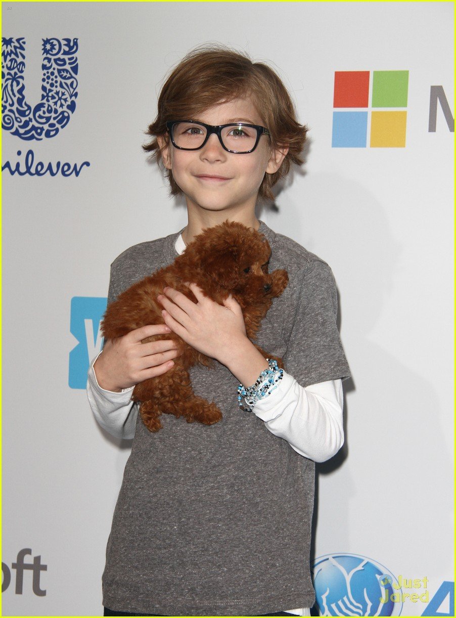 Full Sized Photo of jacob tremblay names puppy rey star wars 01 Jacob