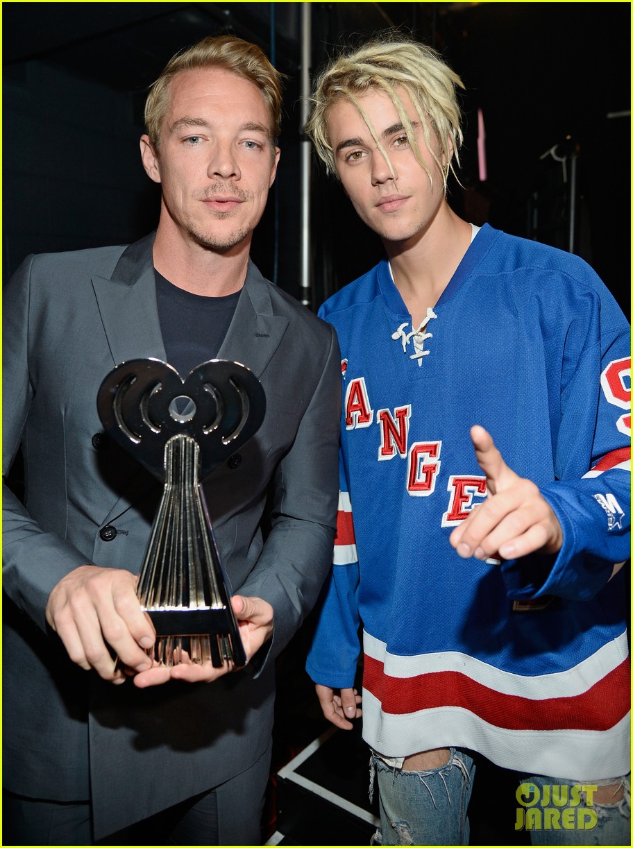 Justin Bieber Takes Home Three Awards at iHeartRadio Music Awards