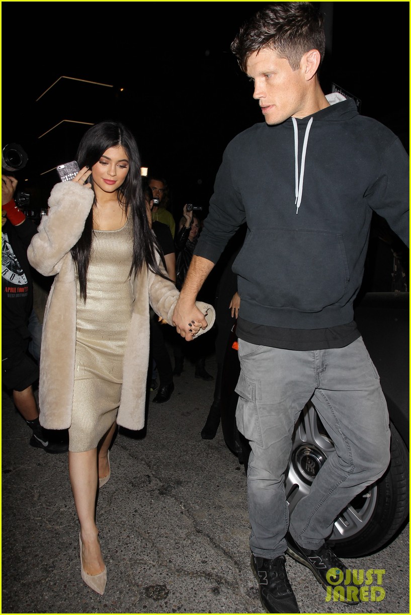 Full Sized Photo of kylie kendall jenner nice guy saturday 39 | Kylie