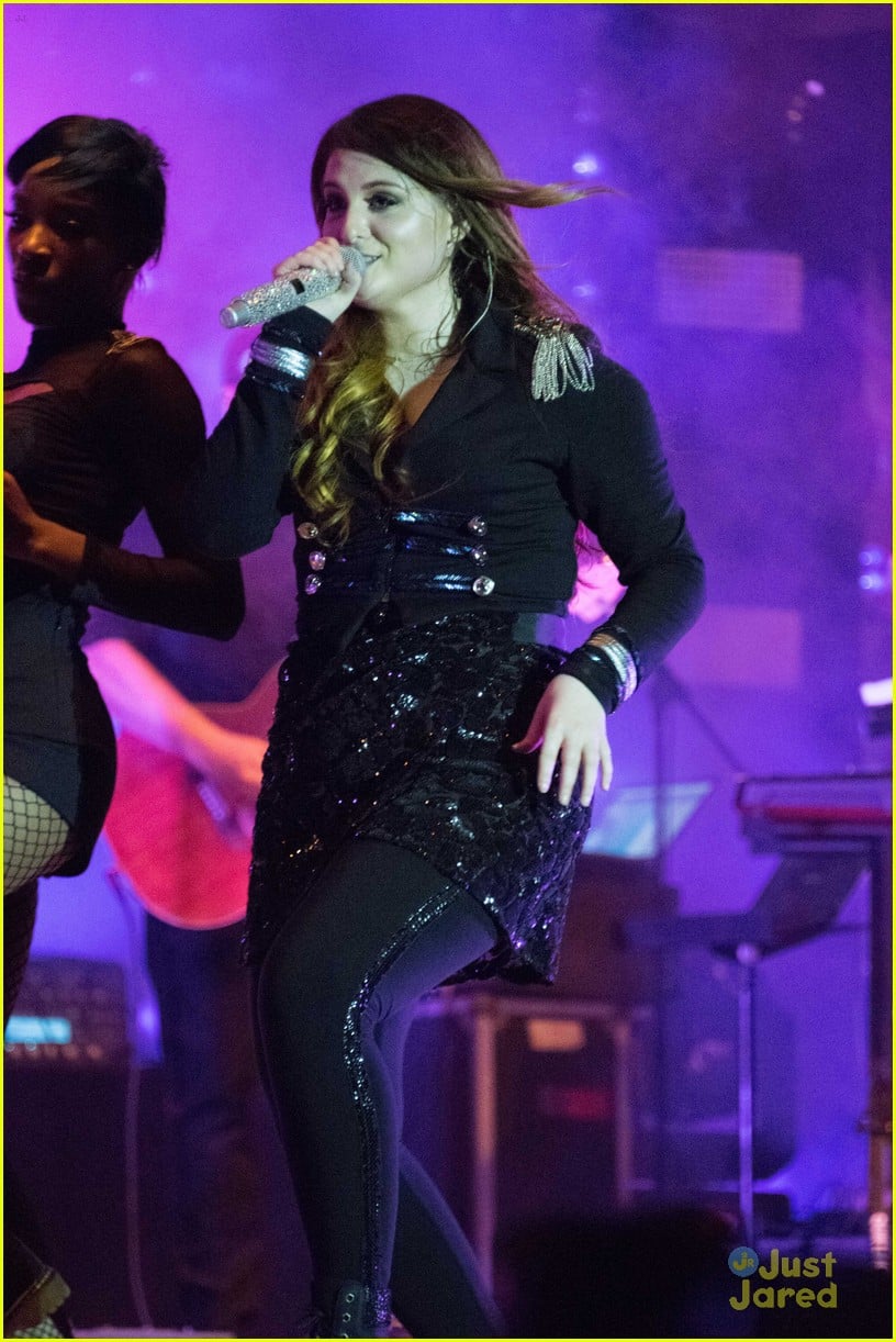 Meghan Trainor Kills The Stage In First Performance Since Surgery 