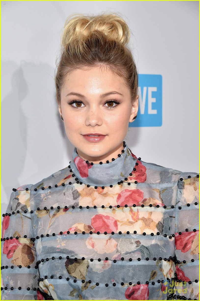 Olivia Holt, Sabrina Carpenter & Raini Rodriguez Hit WE Day California ...