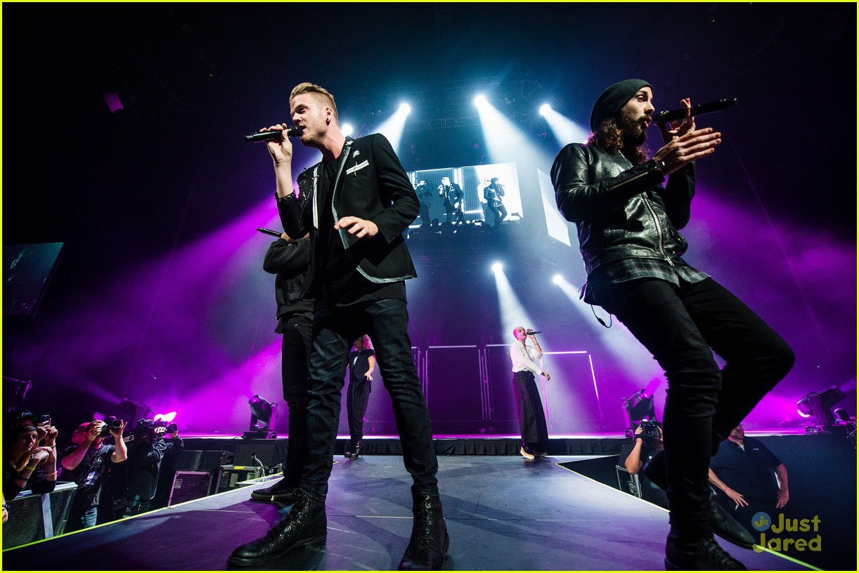 Pentatonix Perform For Sold Out Crowd in Kansas City Concert Pics