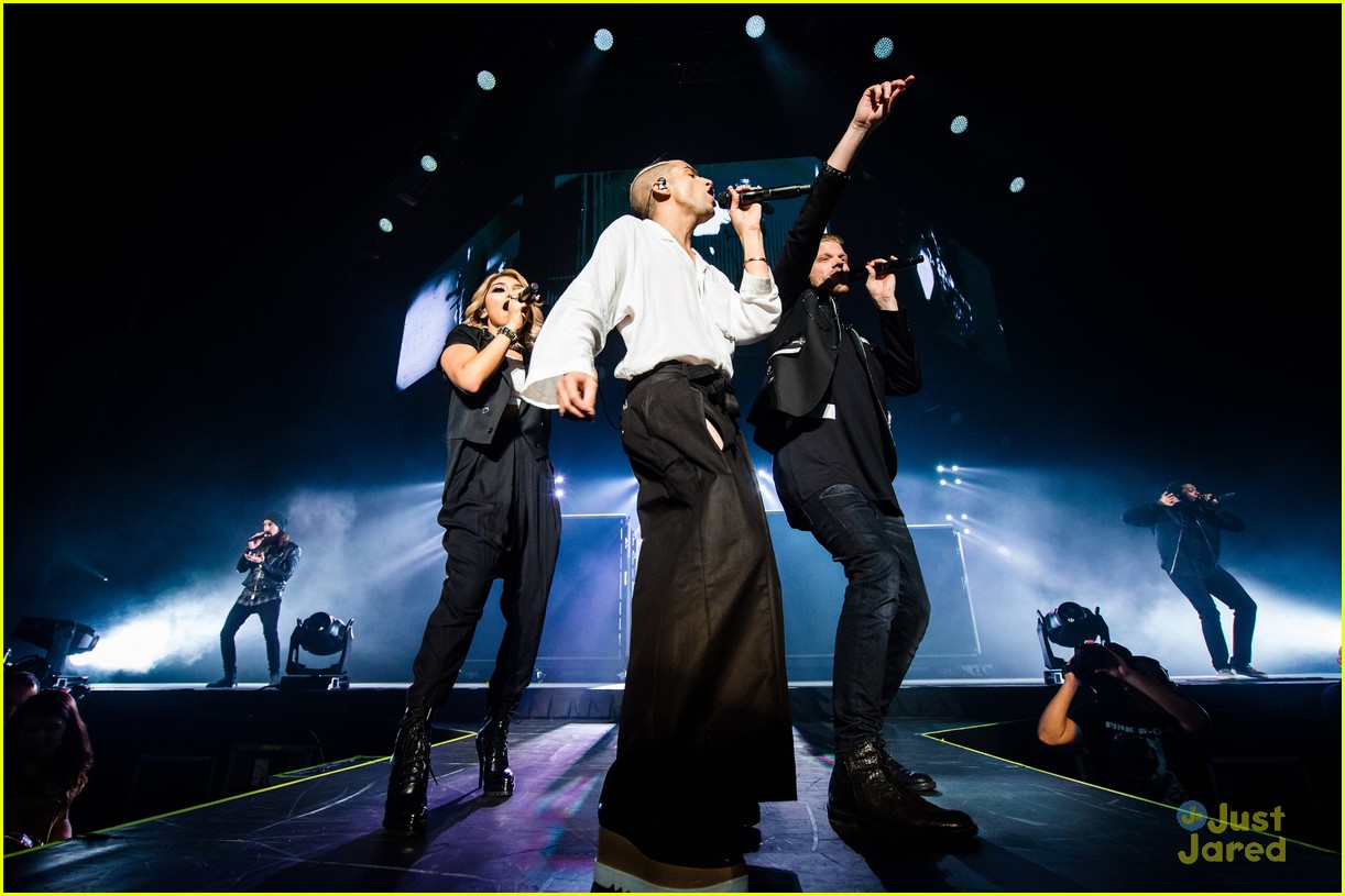 Pentatonix Perform For Sold Out Crowd in Kansas City Concert Pics