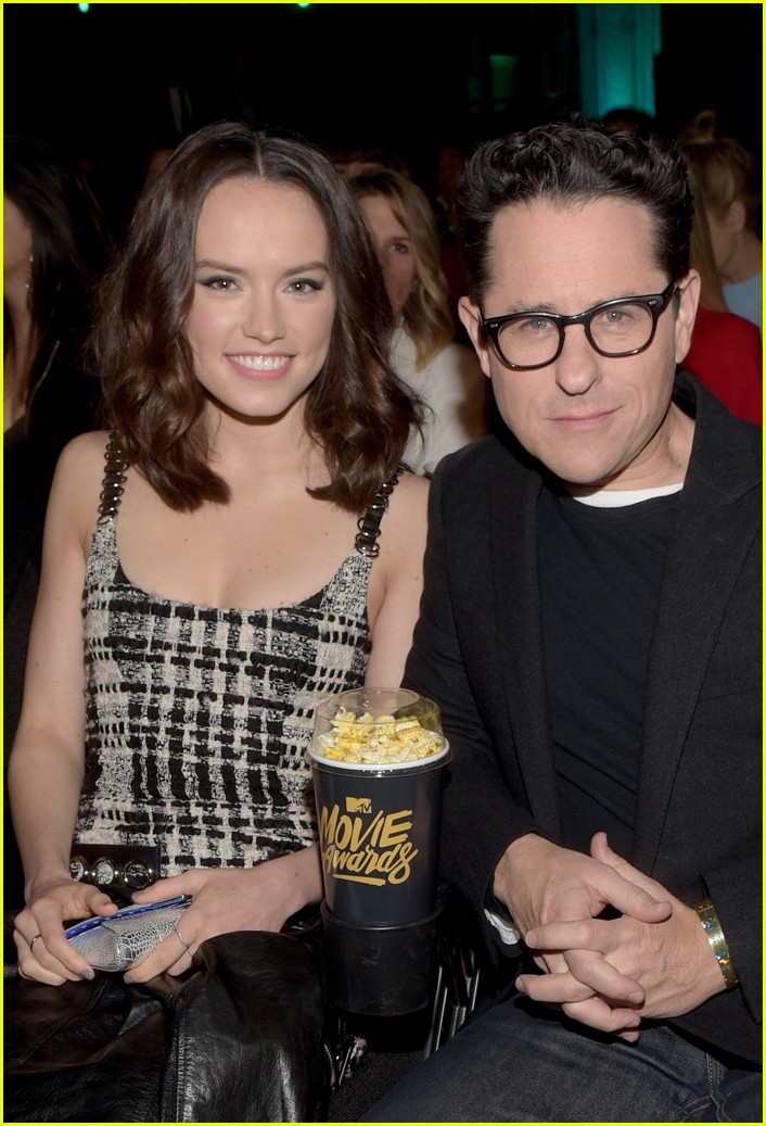 Daisy Ridley Celebrates Turning 24 at MTV Movie Awards 2016! | Photo ...