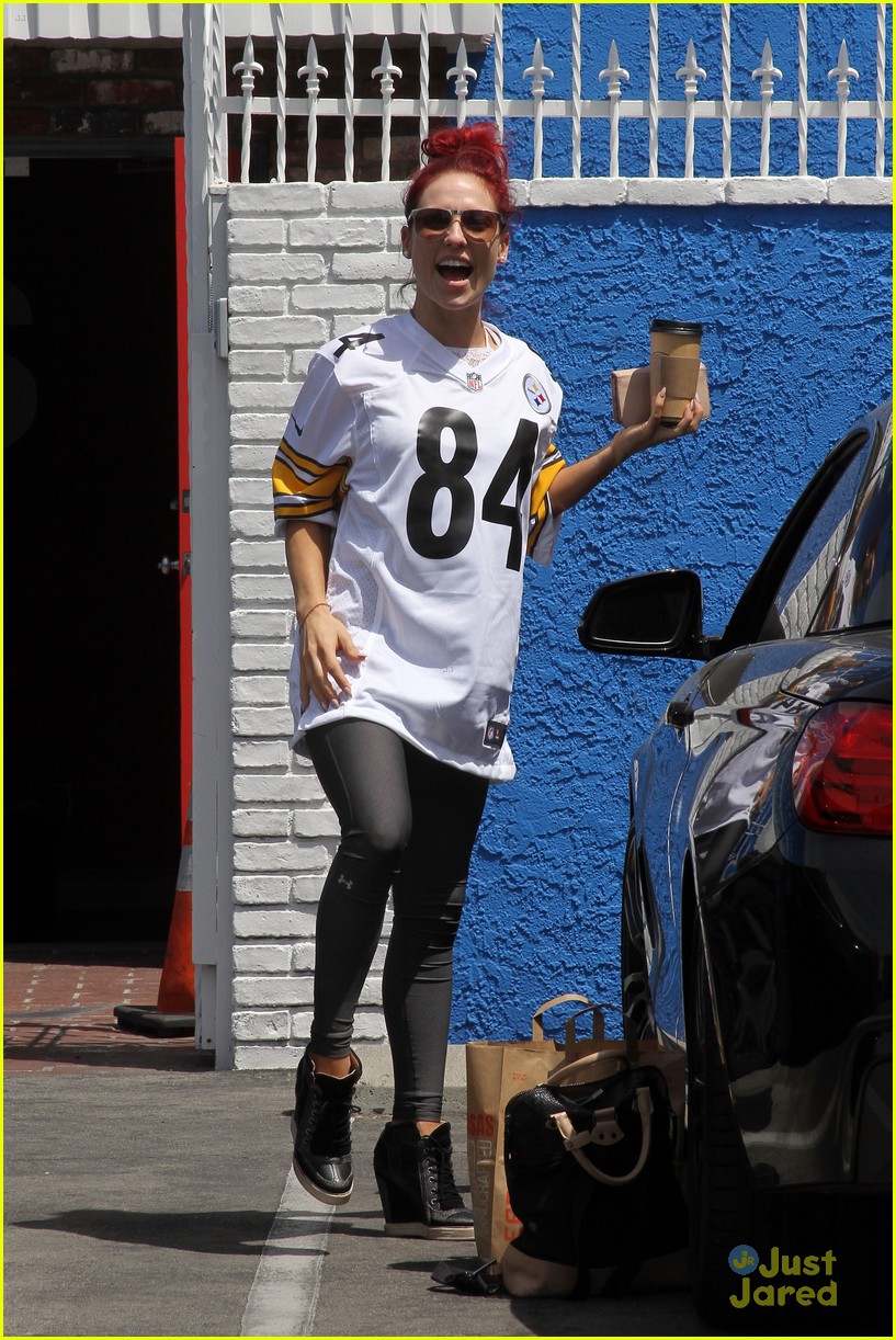 Sharna Burgess Wears Antonio Brown's Steeler Jersey to DWTS Practice: Photo  961674, Antonio Brown, Dancing With the Stars, Sharna Burgess Pictures