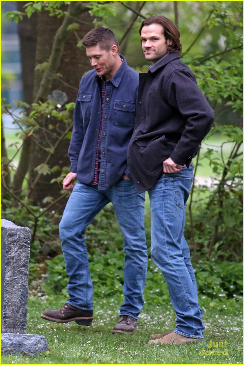 Jensen Ackles & Jared Padalecki Hug It Out on 