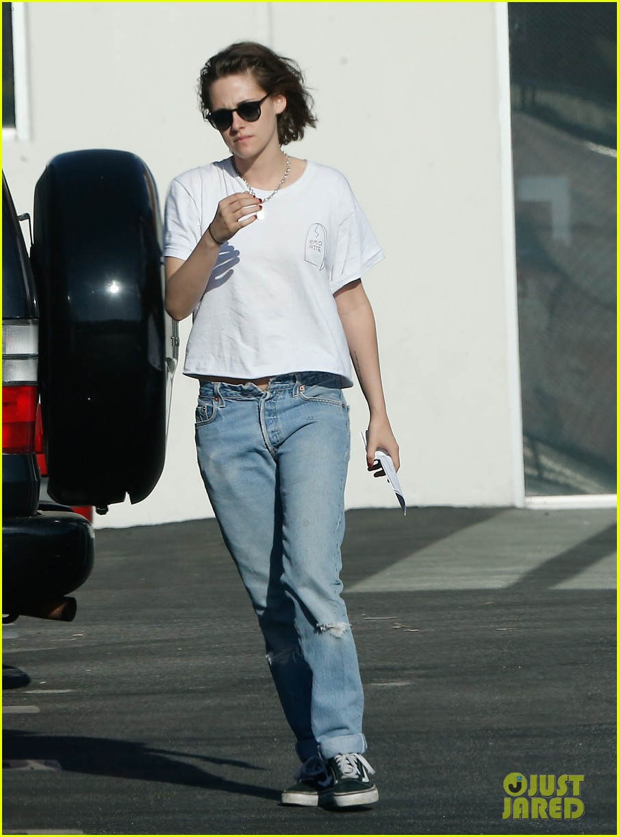 Kristen Stewart Holds Hands with Girlfriend Soko in LA! | Photo 950403 ...