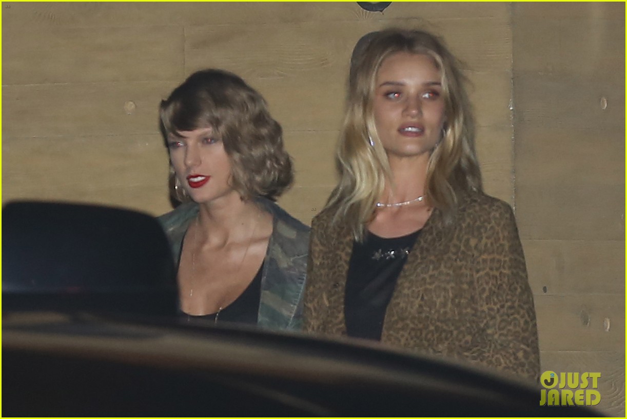 Full Sized Photo of taylor swift joins supermodel pals at nobu 26