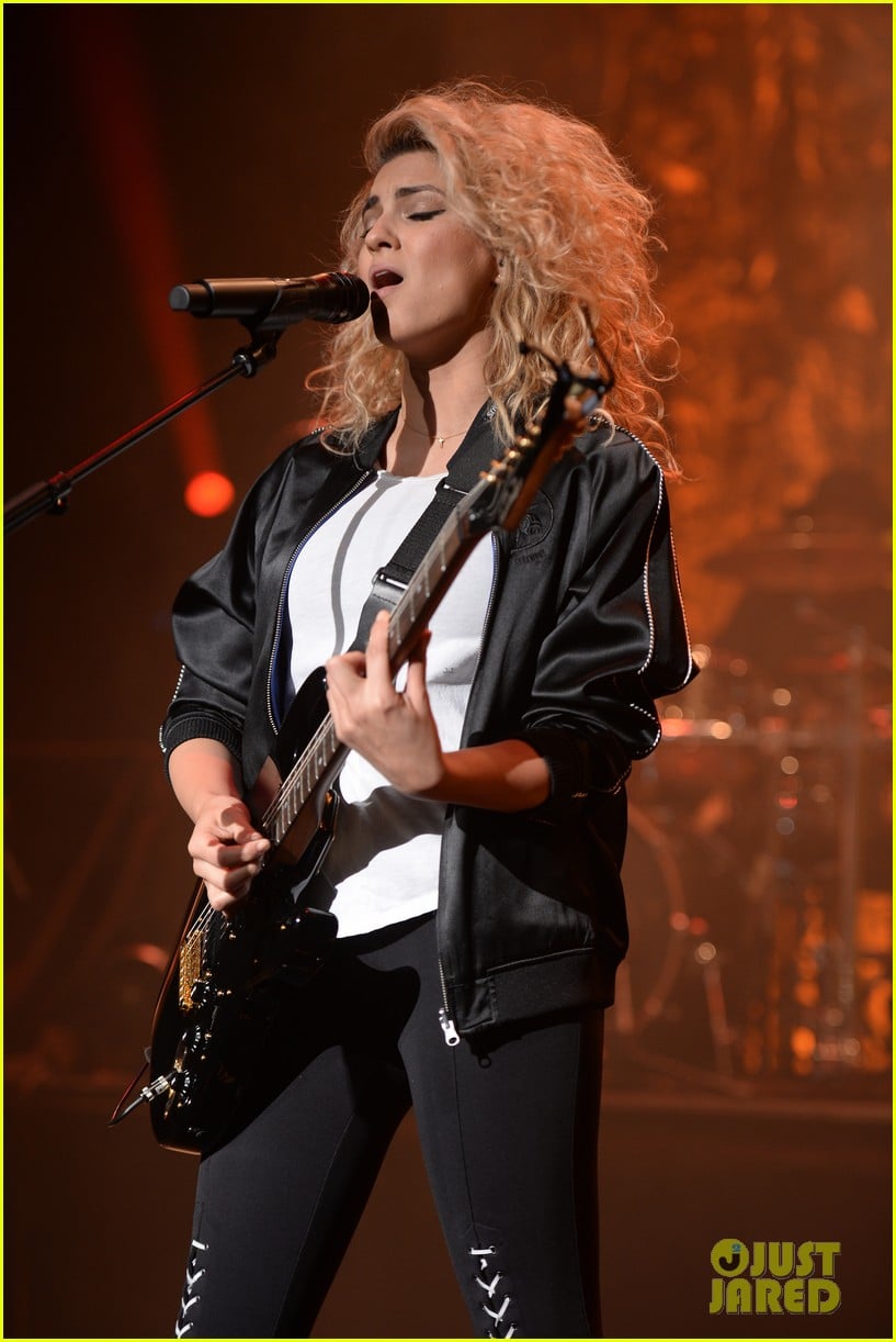 Full Sized Photo of tori kelly filmore miami beach concert 20 Sound