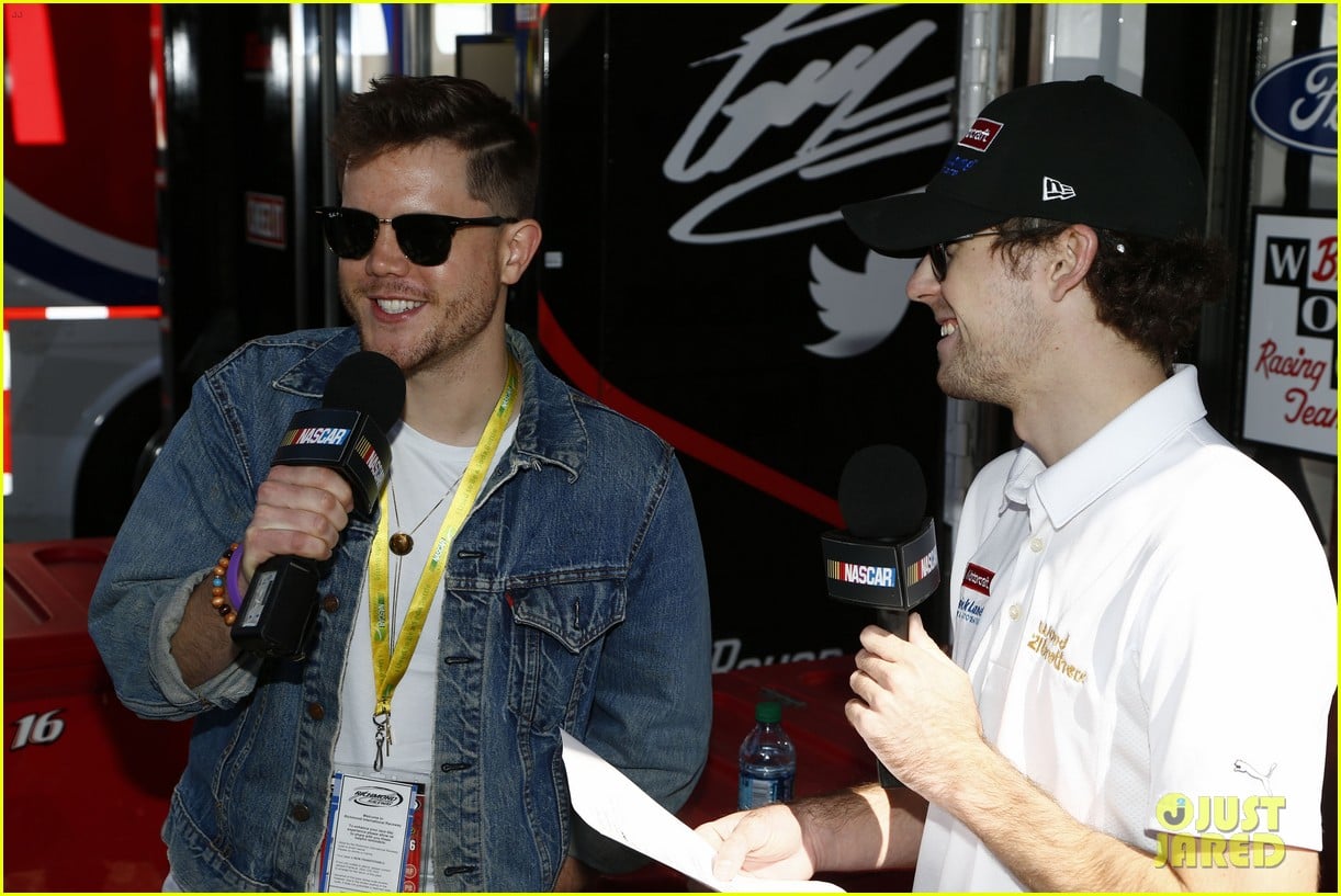 Full Sized Photo of trent harmon sings national anthem nascar 08