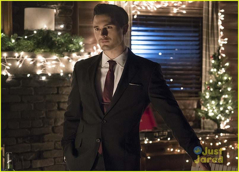 Bonnie Enzo Go On Romantic Date On The Vampire Diaries Tonight Photo Television The Vampire Diaries Pictures Just Jared Jr Bonnie Enzo Go On Romantic Date On The Vampire Diaries Tonight Photo Television The Vampire Diaries Pictures Just Jared Jr