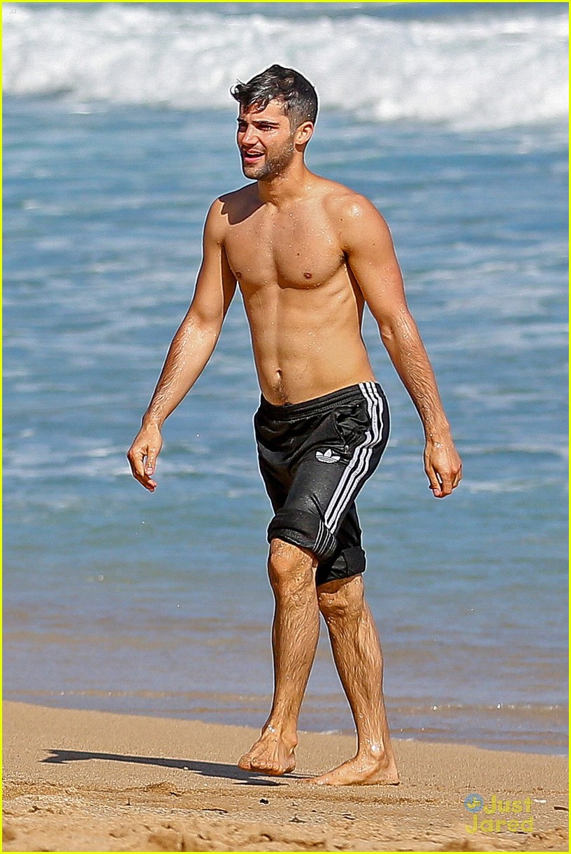 veronica dunne max ehrich beach day hawaii pics 10