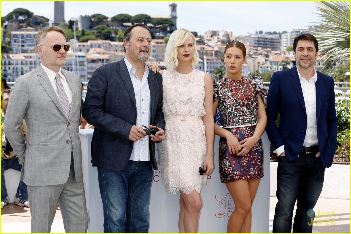 Adele Exarchopoulos in Louis Vuitton at The Last Face 69th Cannes Film  Festival Photocall & Premiere