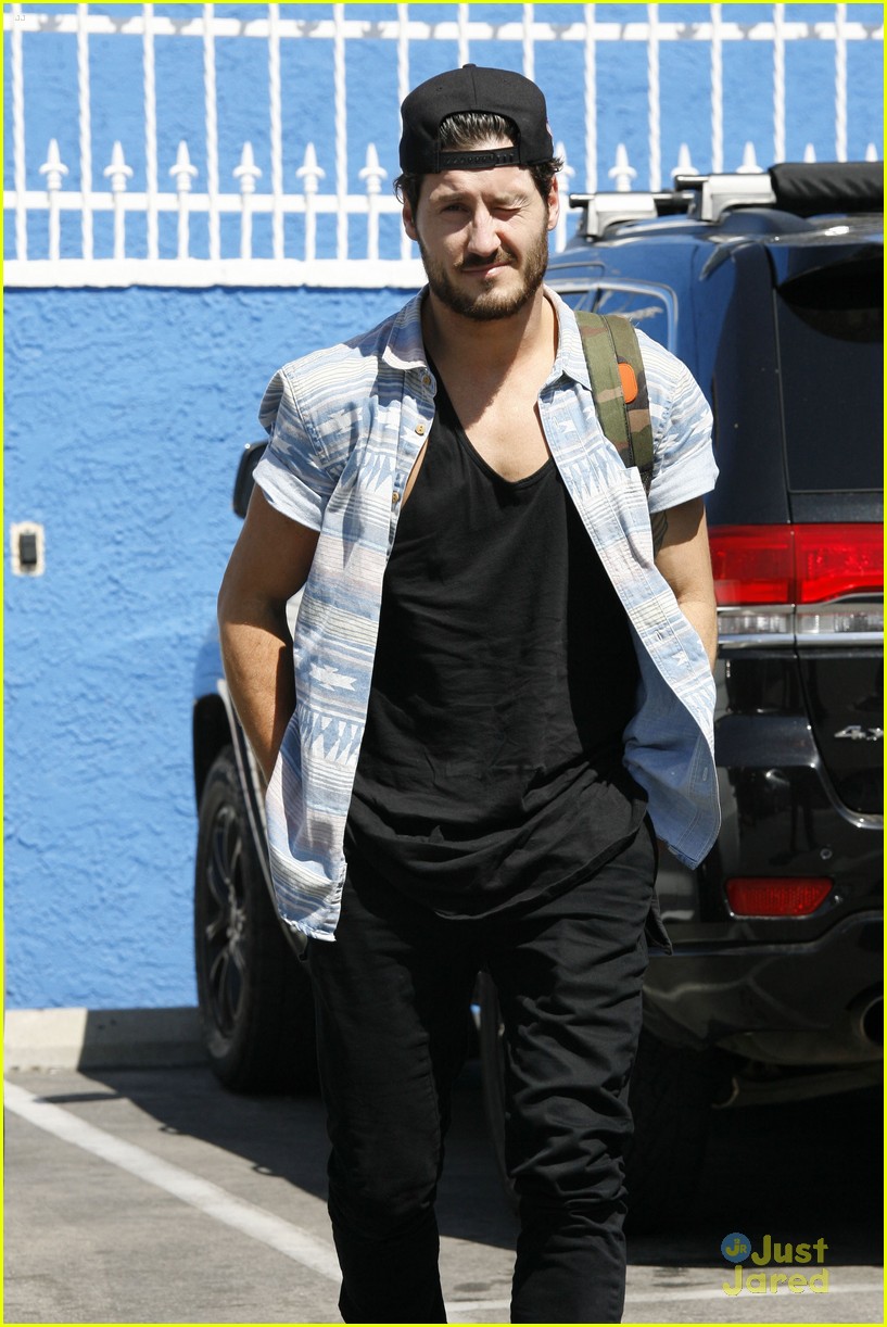 Artem Chigvintsev Joins Ginger Zee & Val Chmerkovskiy For Trio Dance on