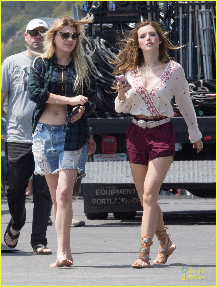 Bella Thorne Wears Red Hot Dress On You Get Me Set Photo 969465 Photo Gallery Just Jared Jr 7836