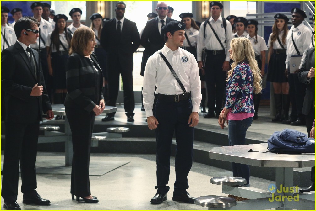 Shelby & Cyd Have To Fight To Save Their Future In New 'Best Friends