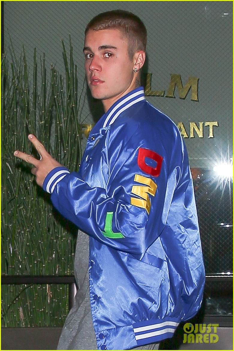 Taylor Swift 'Likes' Justin Bieber's 'Teardrops on My Guitar' Video