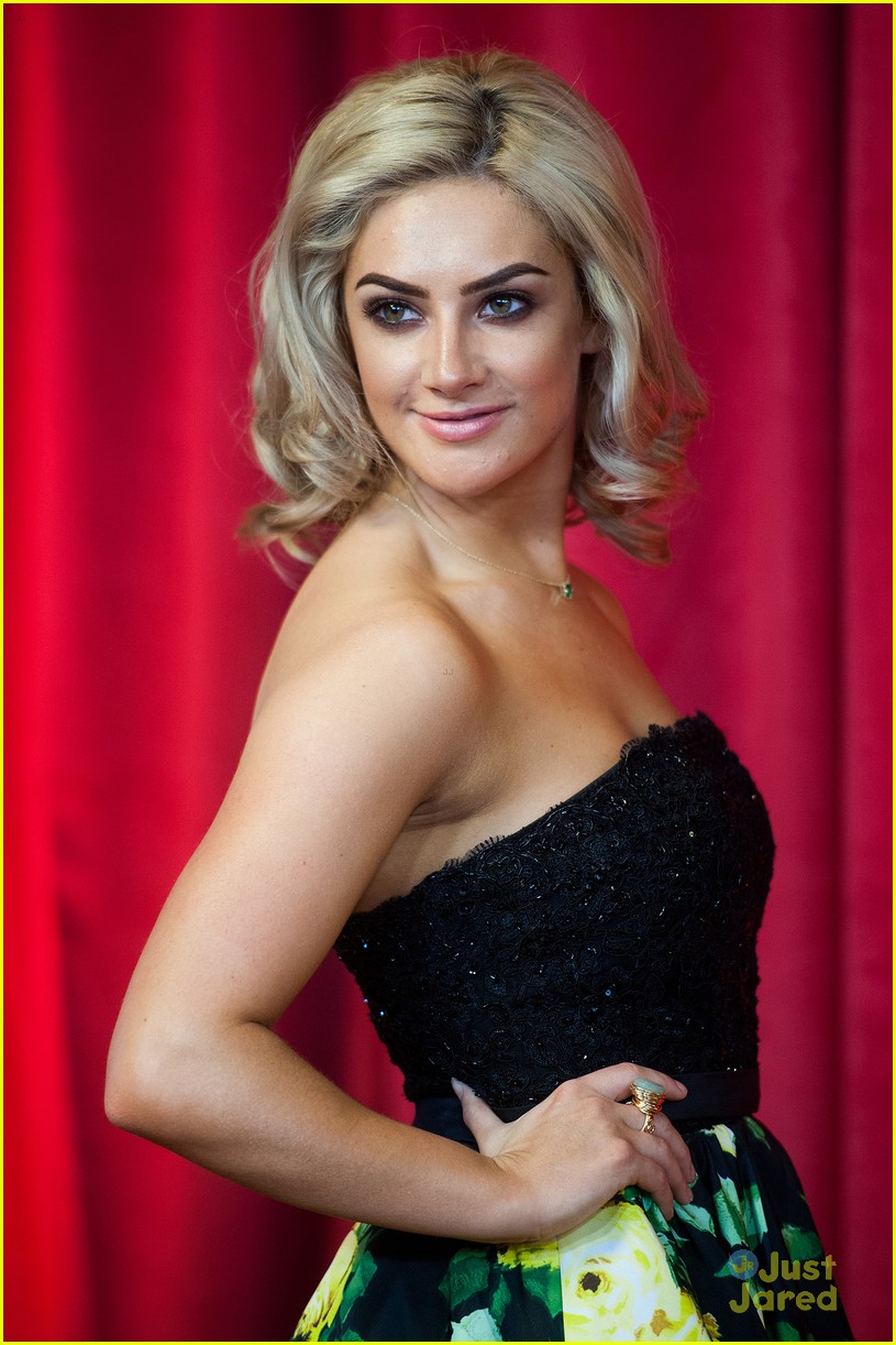 Full Sized Photo of shelley british soap awards emmerdale