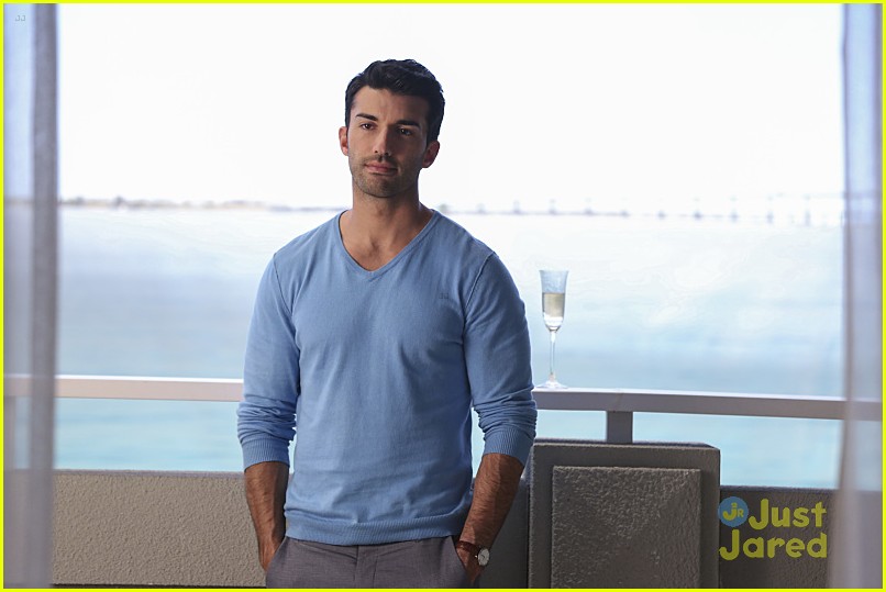 Jane Celebrates Mother's Day With Alba & Xo On 'Jane The Virgin