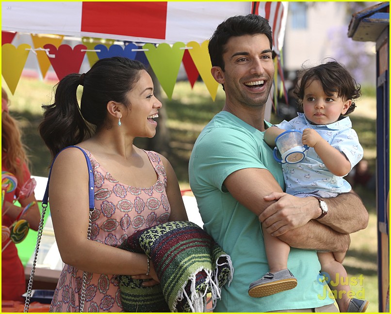 Jane & Rafael Celebrate Mateo's First Birthday on 'Jane The Virgin