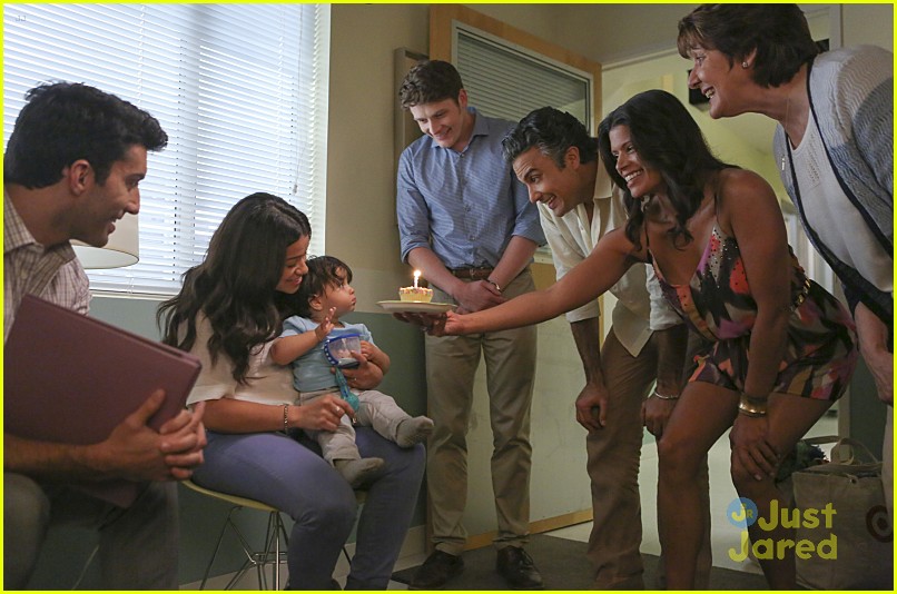 Jane & Rafael Celebrate Mateo's First Birthday on 'Jane The Virgin