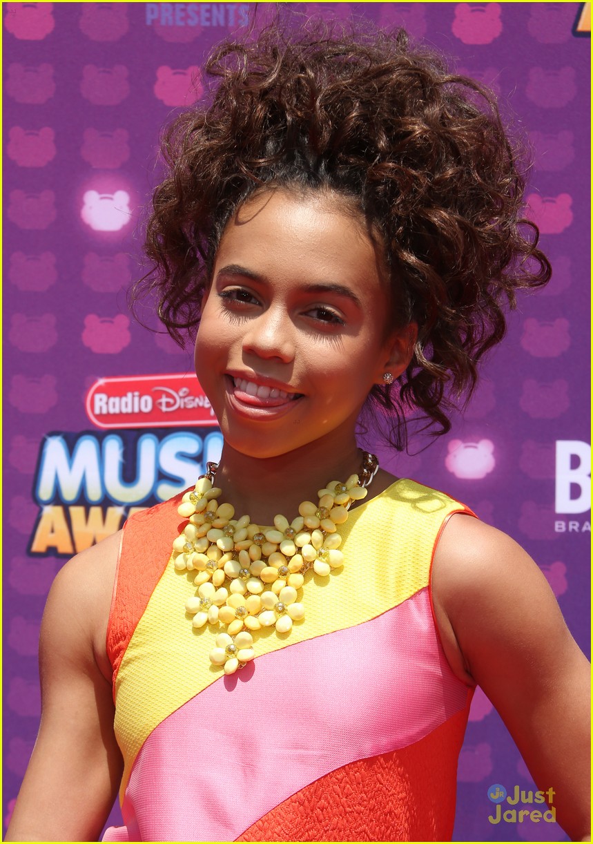 Kara Royster & Asia Monet Ray Hit Up Radio Disney Music Awards 2016