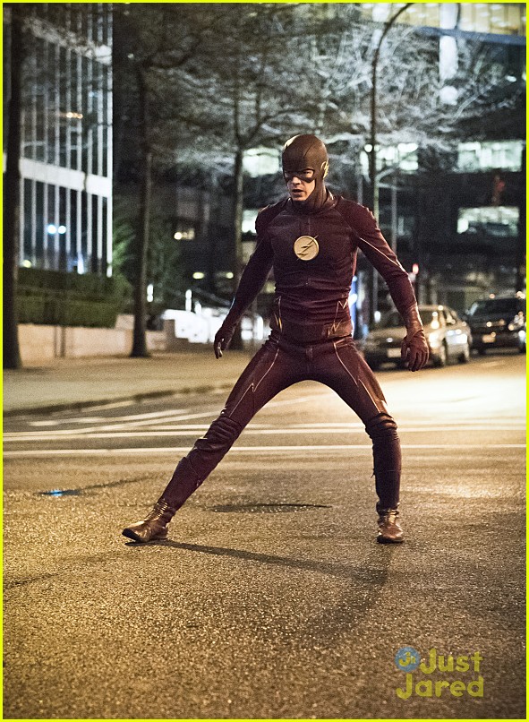 Katie Cassidy Guest Stars On Tonights The Flash Photo 971345 Photo Gallery Just Jared Jr 0694