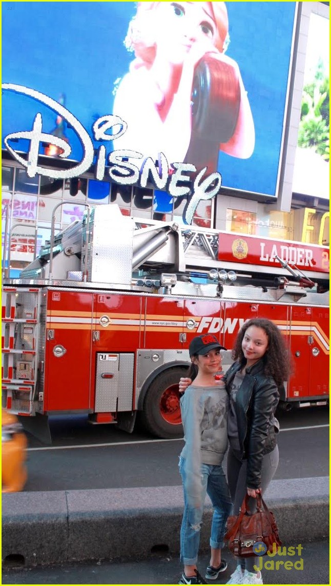 Kayla Maisonet Hangs With Stuck In The Middle Sister Jenna Ortega In