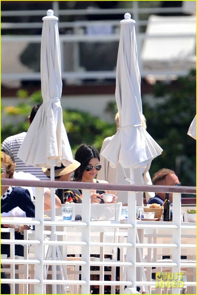 Kendall Jenner Enjoys Watermelon While Laying Out In The Sun | Photo