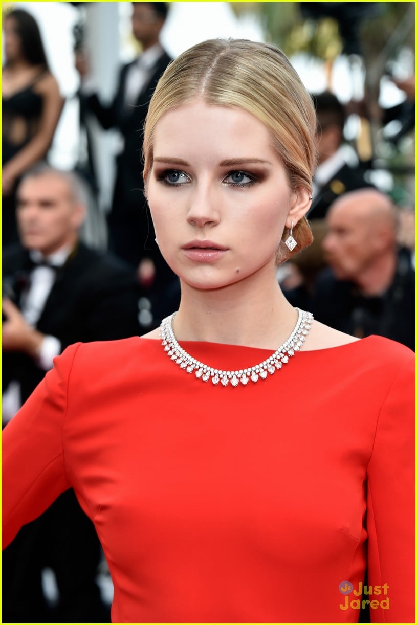 Full Sized Photo of lottie moss cannes loving premiere chopard dinner ...