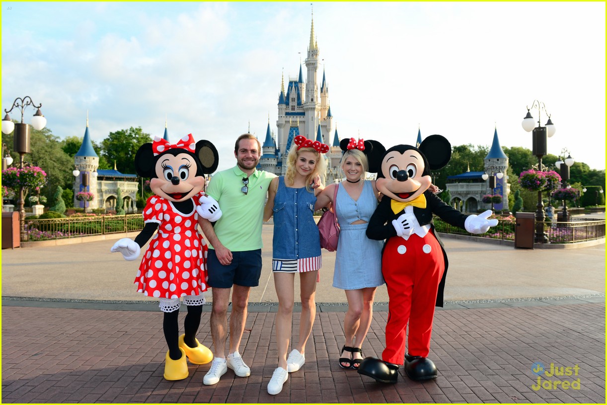 Full Sized Photo of pixie lott charlie oliver cheshire disneyland