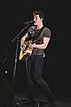 shawn mendes moving out apollo night two london 06