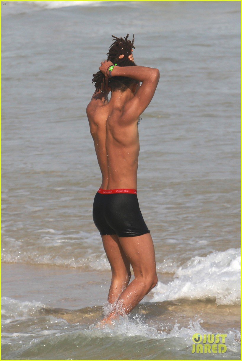 jaden smith wears just his calvins for a dip at the beach 13