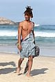 jaden smith wears just his calvins for a dip at the beach 03