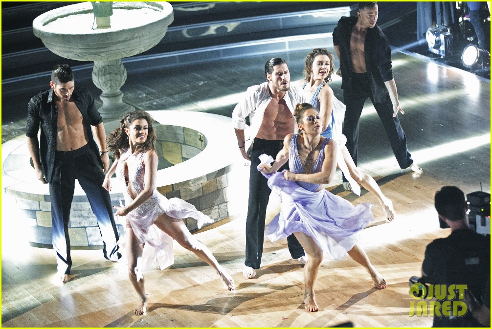 Val Chmerkovskiy Says 'DWTS' Partner Ginger Zee Exudes 'Genuine