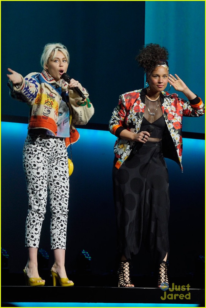 Vanessa Hudgens & Miley Cyrus Step Out for NBC Upfronts 2016 | Photo