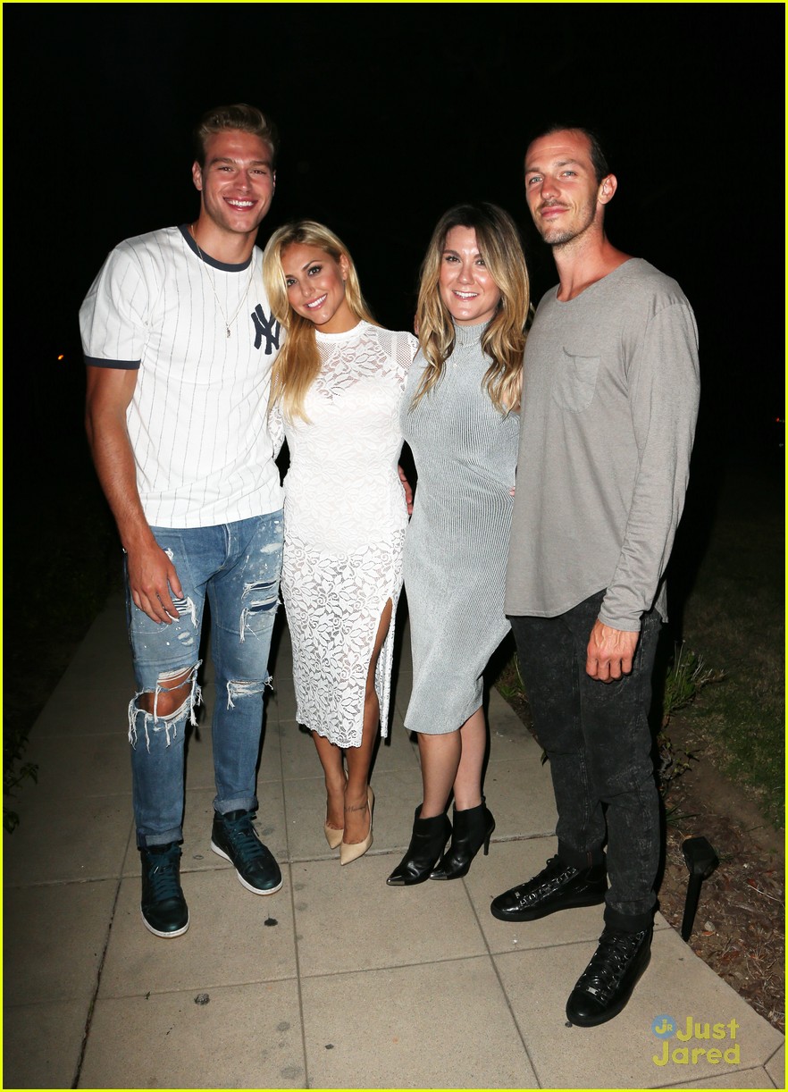 Jennette Mccurdy And Allie Gonino Step Out For Lost In America Screening Photo 986043 Photo 6667