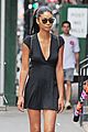chanel iman shows off her hairstylist skills 02