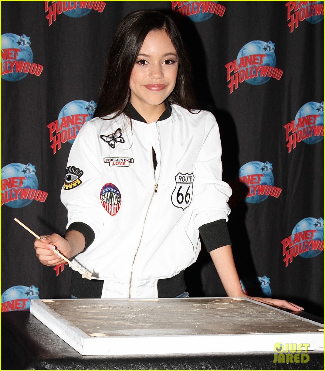 Jenna Ortega Has A Blast At Planet Hollywood Photo 980602 Photo Gallery Just Jared Jr 5765