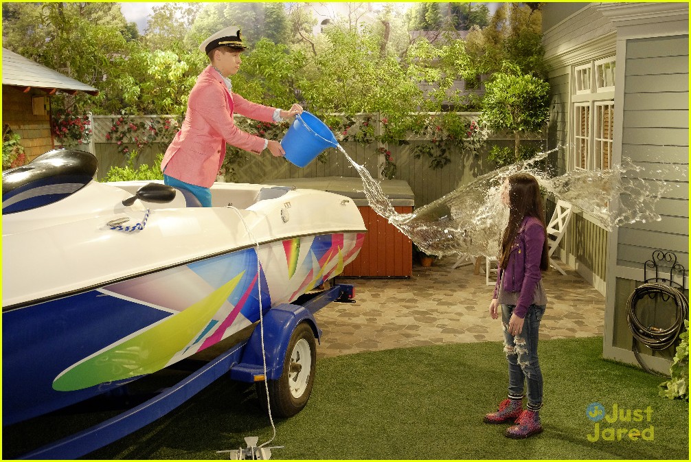 Cyd And Naldo Win A Boat On Tonights Best Friends Whenever Photo 1002533 Photo Gallery 